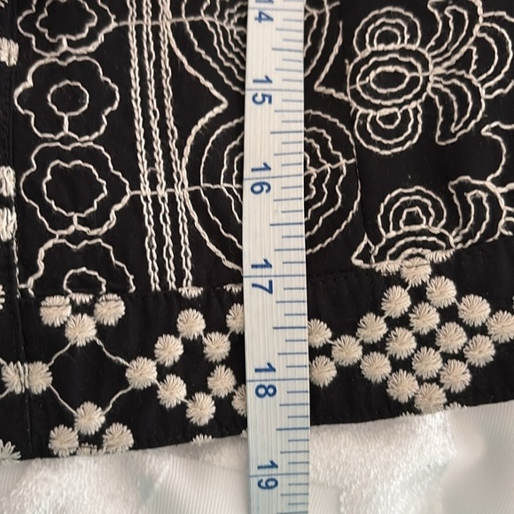 Carlisle Vintage Black & White Patterned Lined Blazer w/ Button Loops. Size 6 - Picture 12 of 12